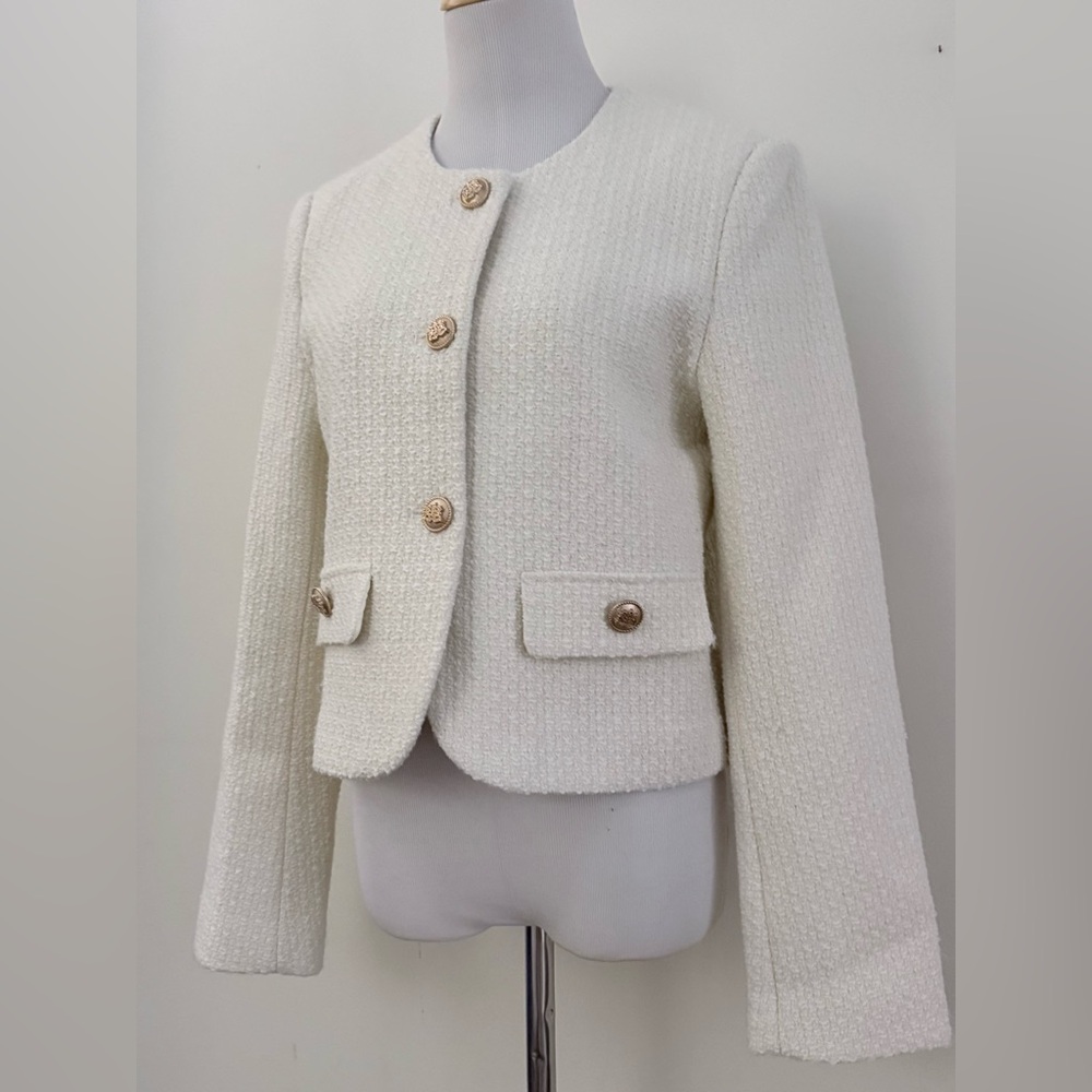 URBAN REVIVO || Chic Cream Women's Cropped Blazer with Gold Buttons. Sz. XL - Picture 7 of 16